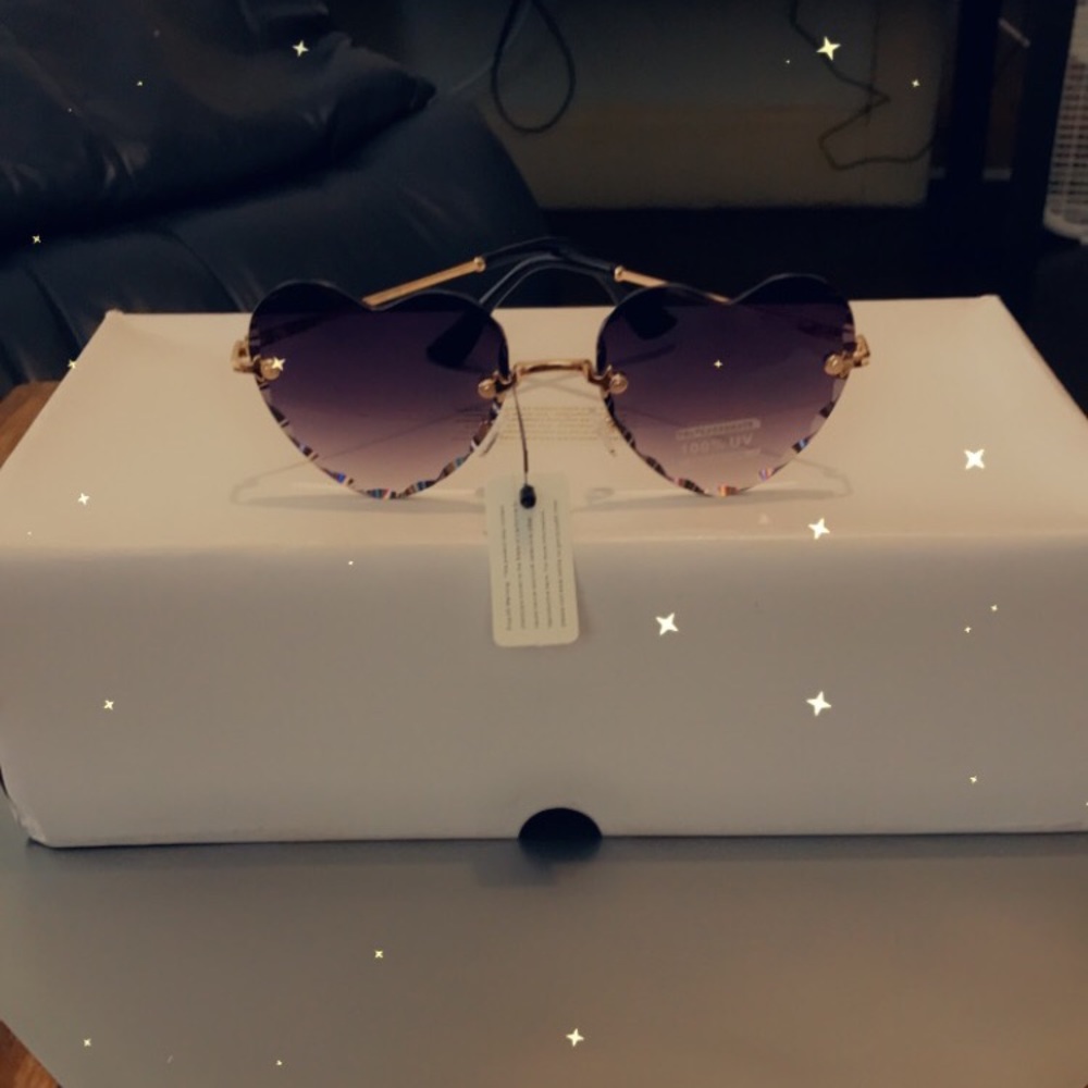 Sunglasses 😎